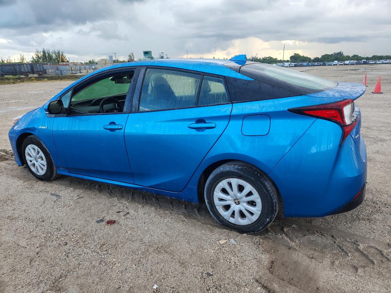 2019 TOYOTA PRIUS L ECO — снимка 2