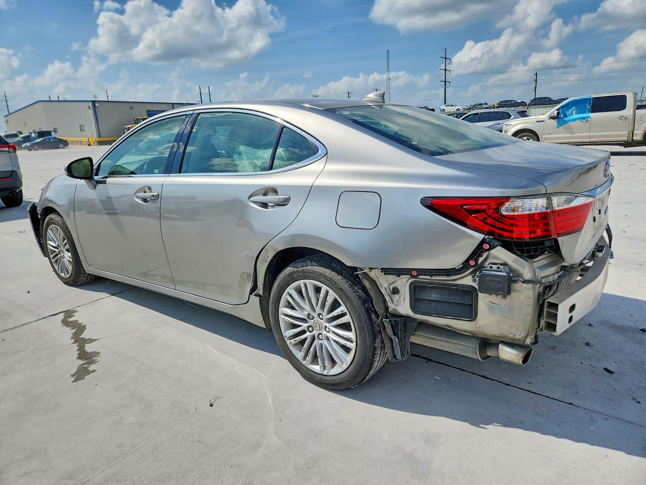 2015 LEXUS ES 350 — снимка 2