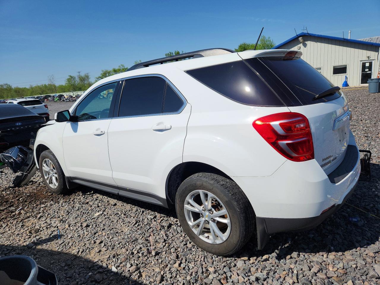 2017 CHEVROLET EQUINOX LT — снимка 2