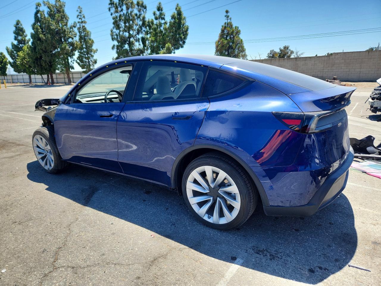 2026 TESLA MODEL Y — снимка 2