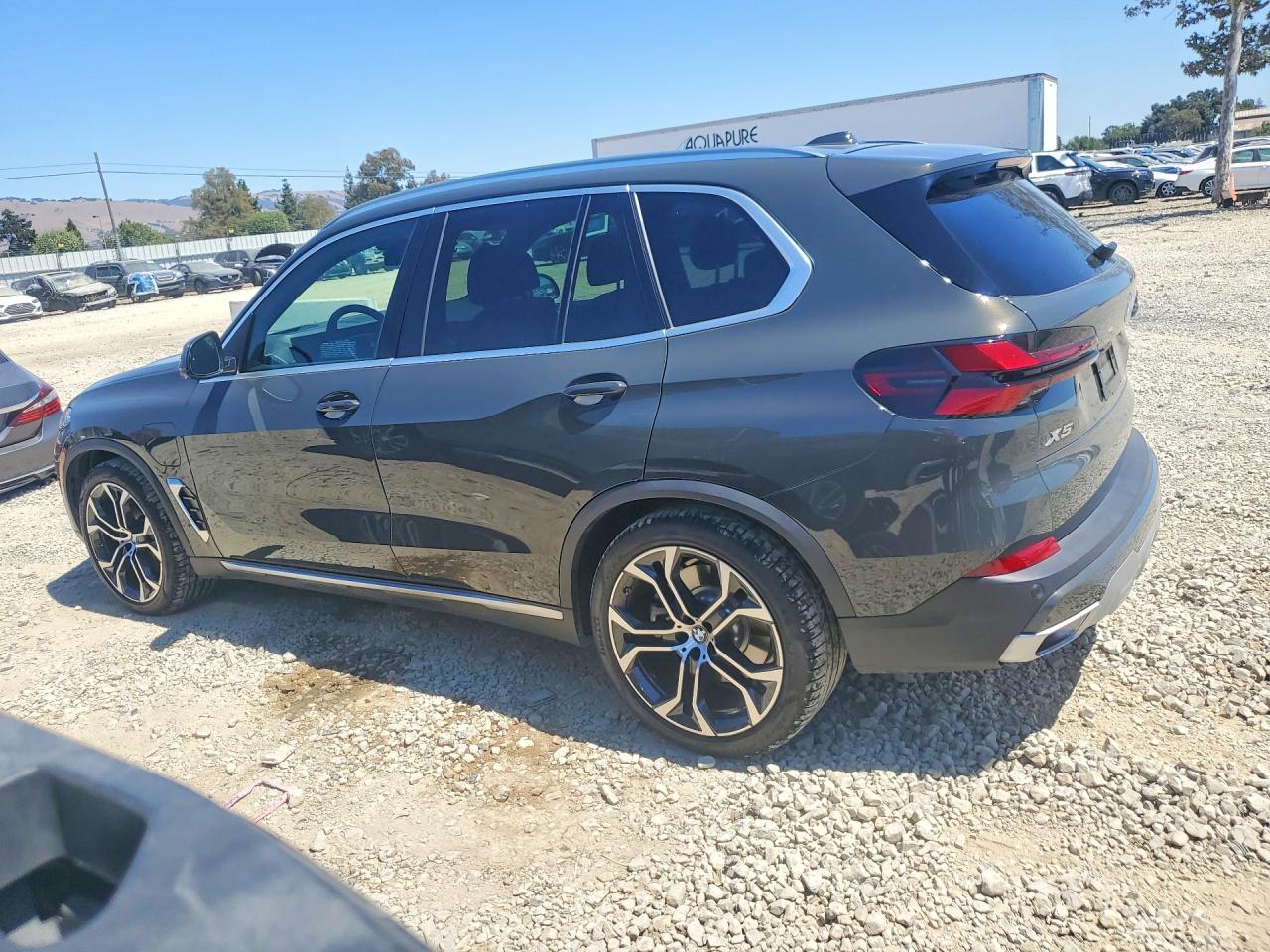 2026 BMW X5 XDRIVE50E — снимка 2
