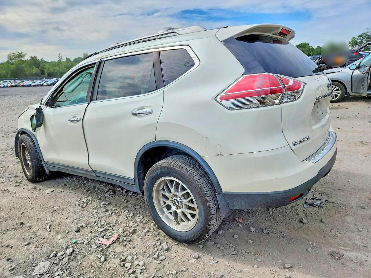2016 NISSAN ROGUE SL — снимка 2