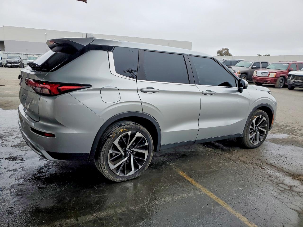 2024 MITSUBISHI OUTLANDER SE/BLACK EDITION/RALLIART — снимка 3