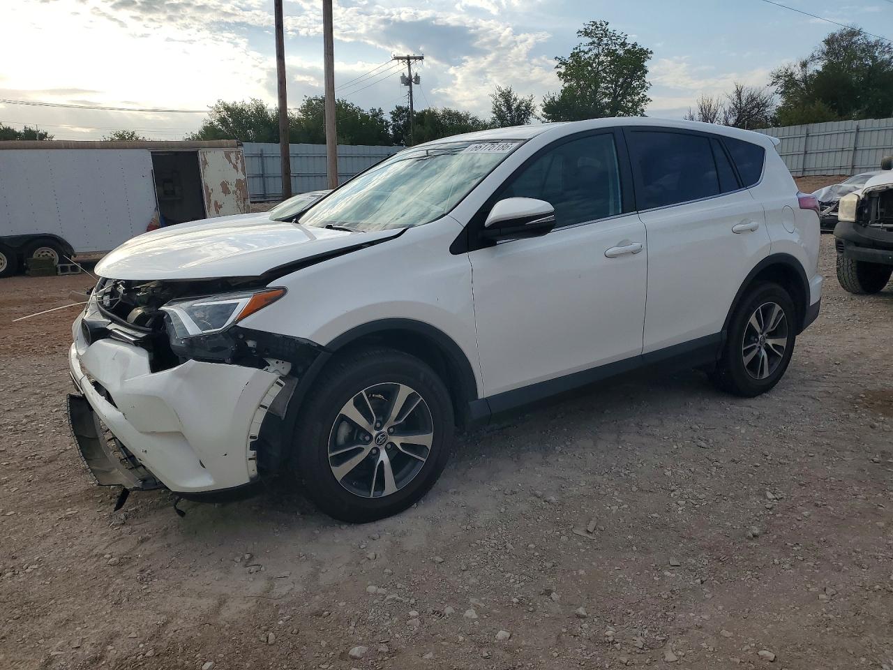 2018 TOYOTA RAV4 XLE