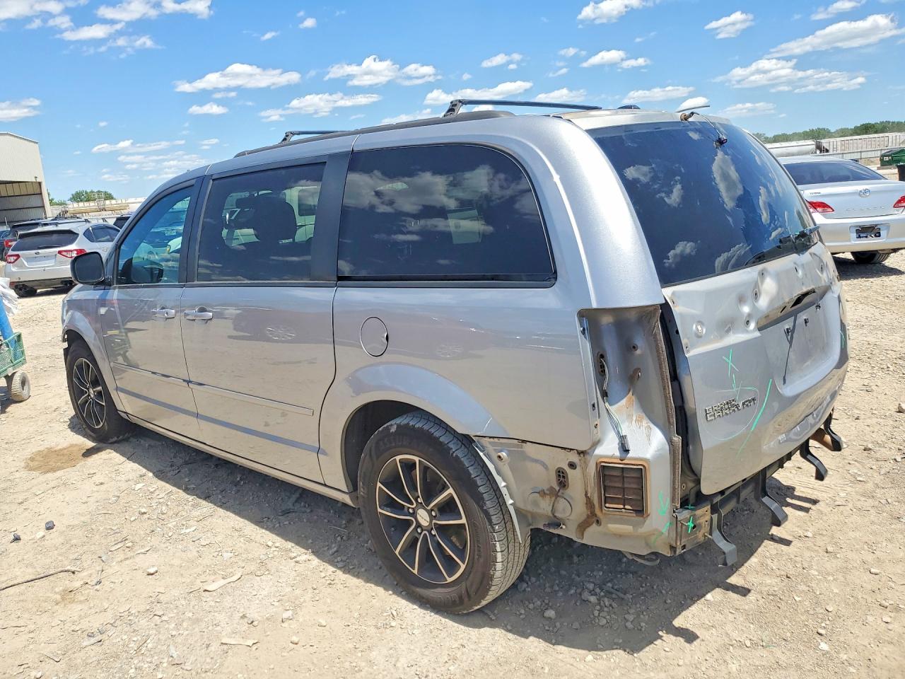 2017 DODGE GRAND CARAVAN GT — снимка 2