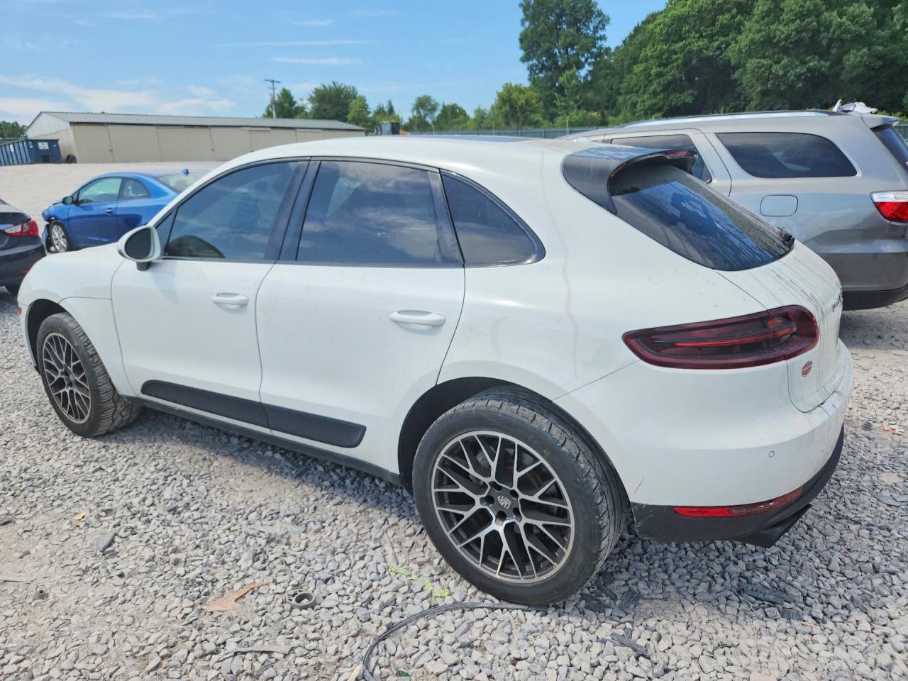 2015 PORSCHE MACAN S — снимка 2
