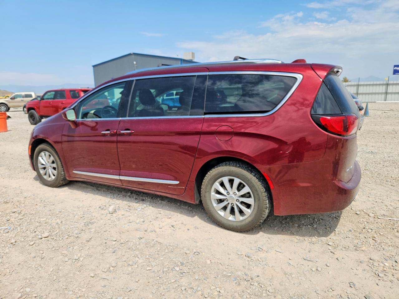 2018 CHRYSLER PACIFICA TOURING L — снимка 2