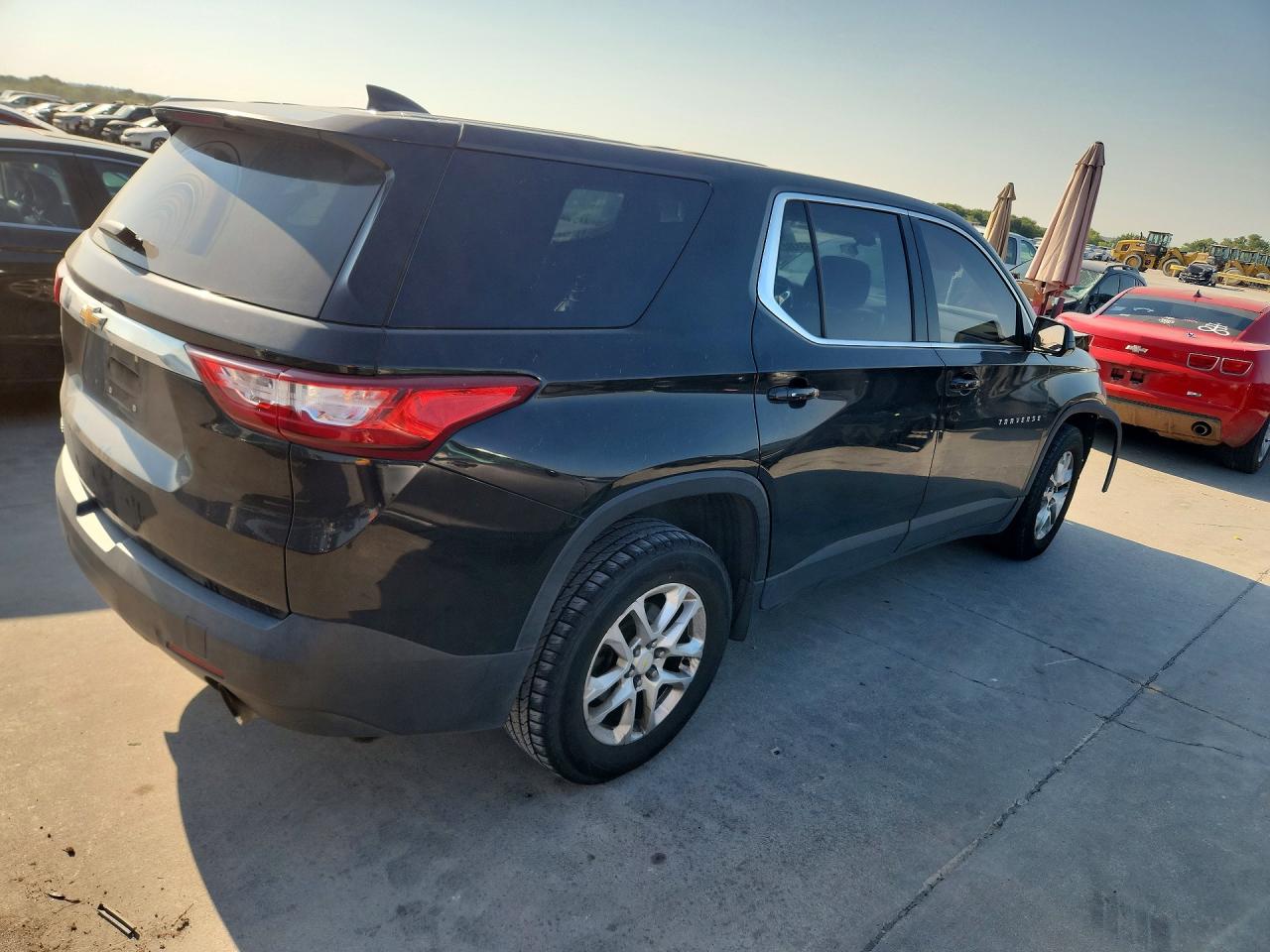 2019 CHEVROLET TRAVERSE LS — снимка 3