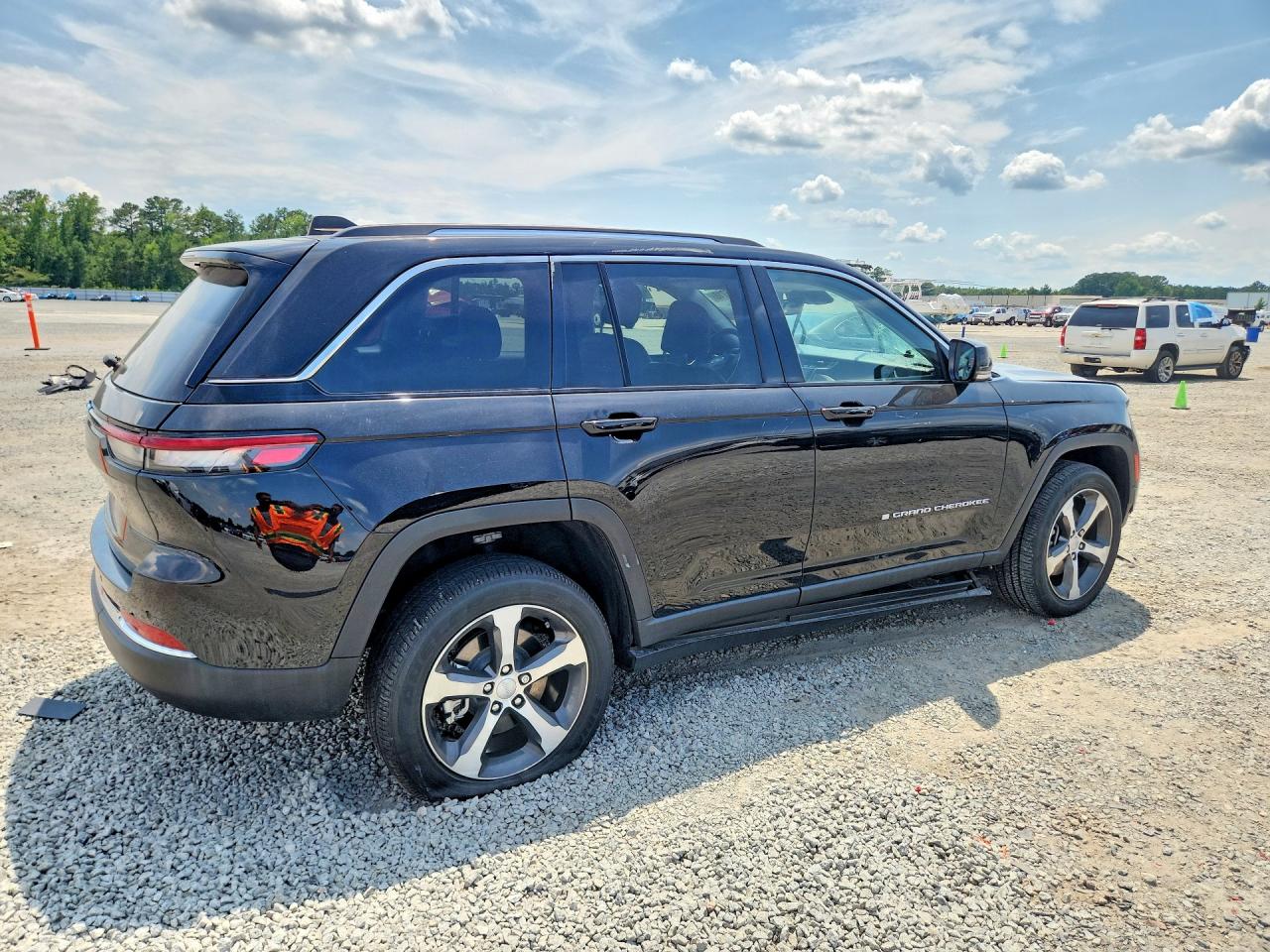 2023 JEEP GRAND CHEROKEE LIMITED 4XE — снимка 3