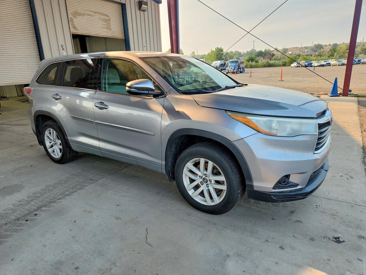 2016 TOYOTA HIGHLANDER LE — снимка 4