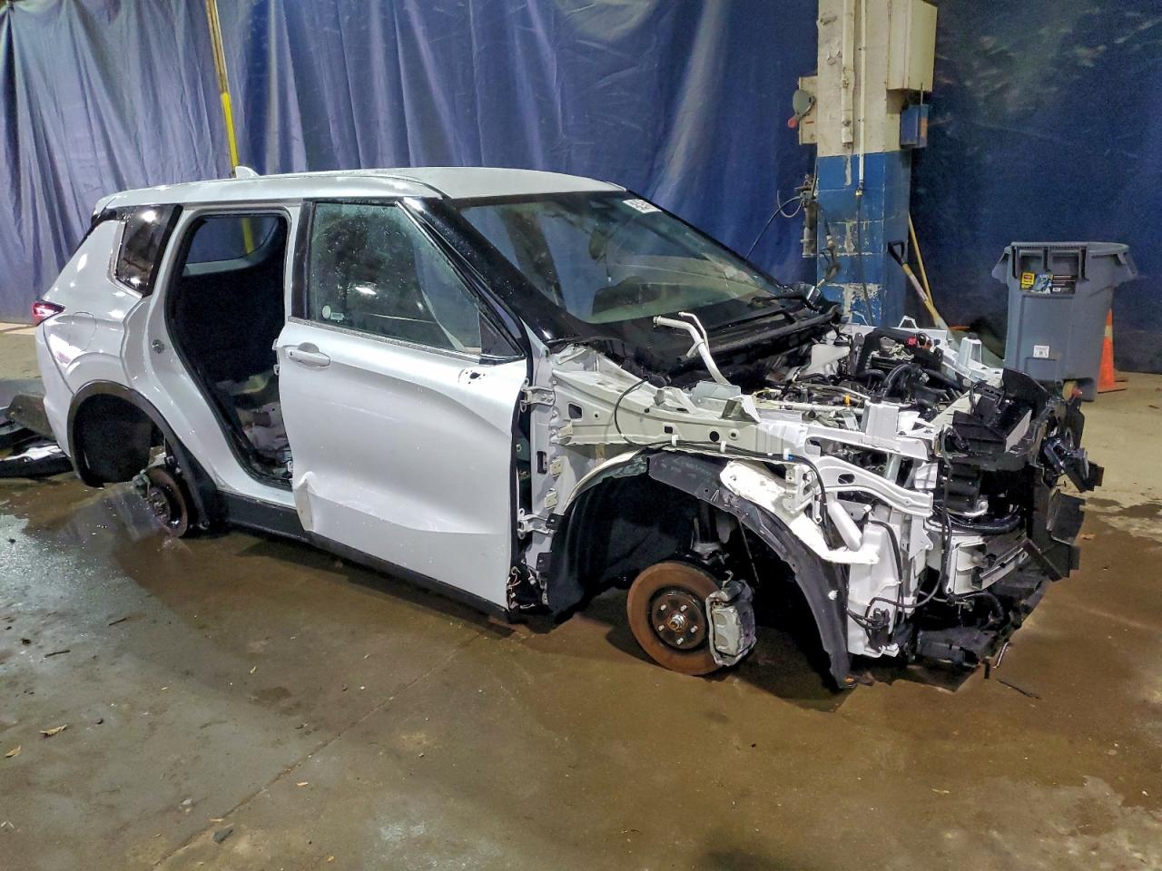 2024 MITSUBISHI OUTLANDER SE — снимка 4