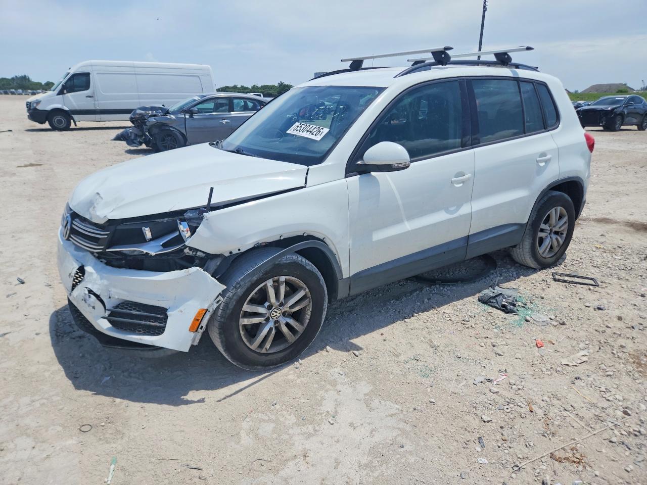 2015 VOLKSWAGEN TIGUAN S