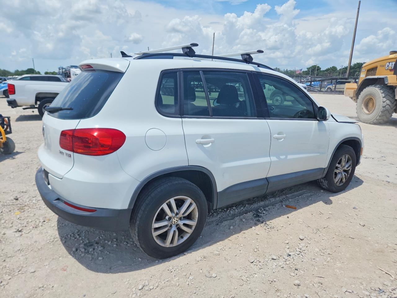 2015 VOLKSWAGEN TIGUAN S — снимка 3