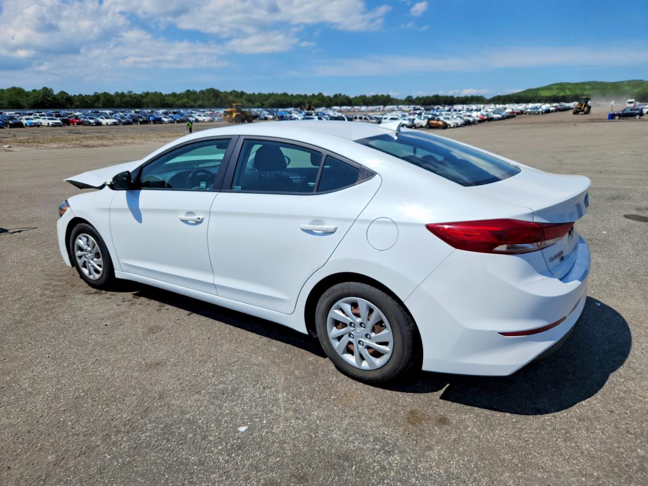 2018 HYUNDAI ELANTRA SE — снимка 2
