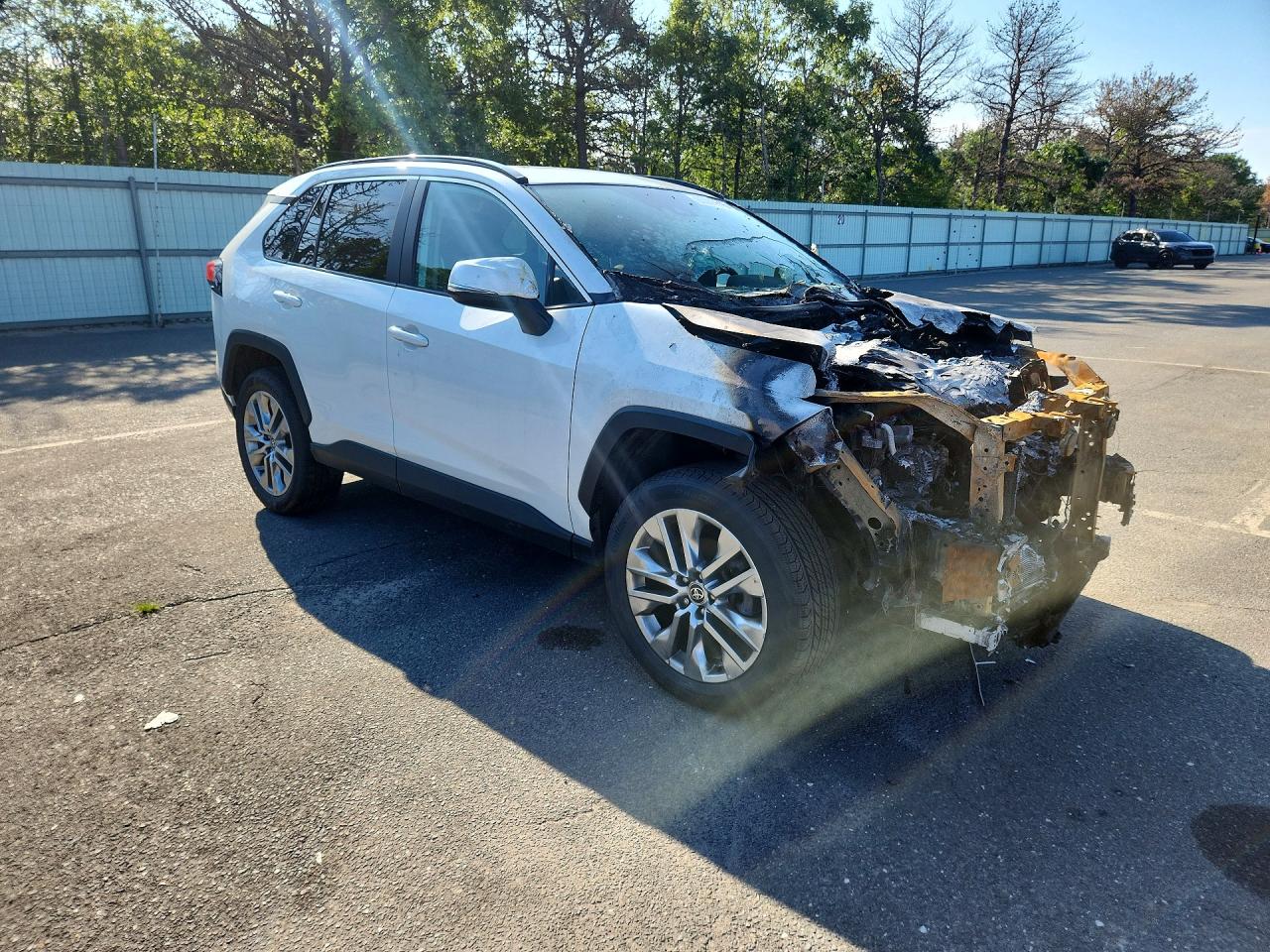 2023 TOYOTA RAV4 XLE PREMIUM — снимка 4