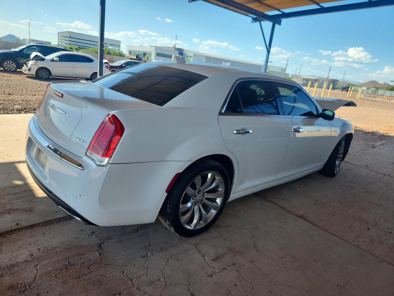 2019 CHRYSLER 300 LIMITED — снимка 3