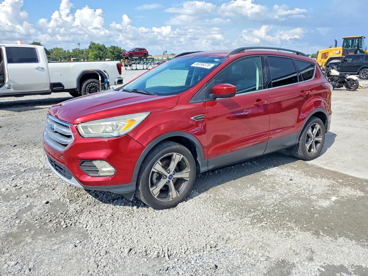 2017 FORD ESCAPE SE