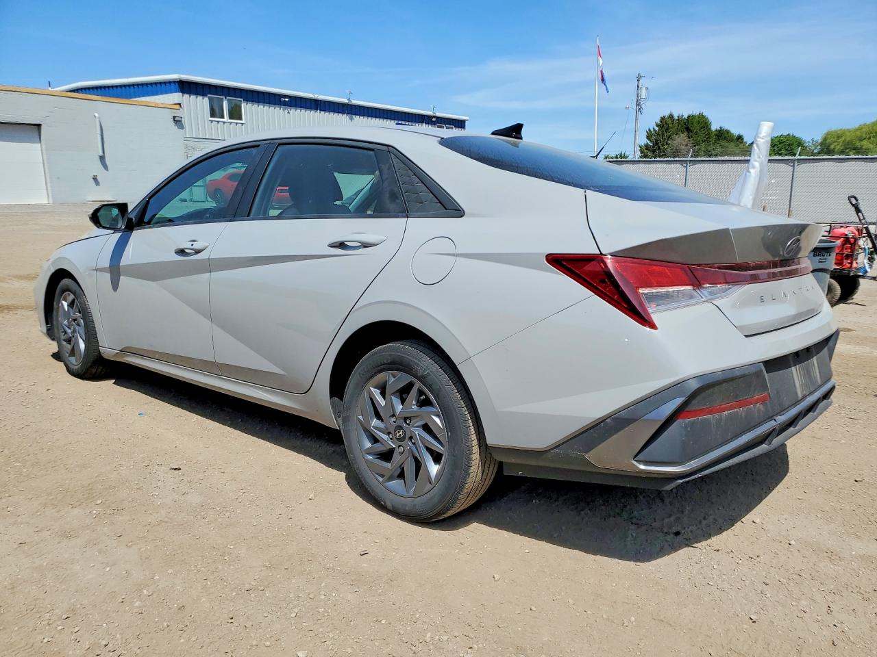 2024 HYUNDAI ELANTRA SEL — снимка 2