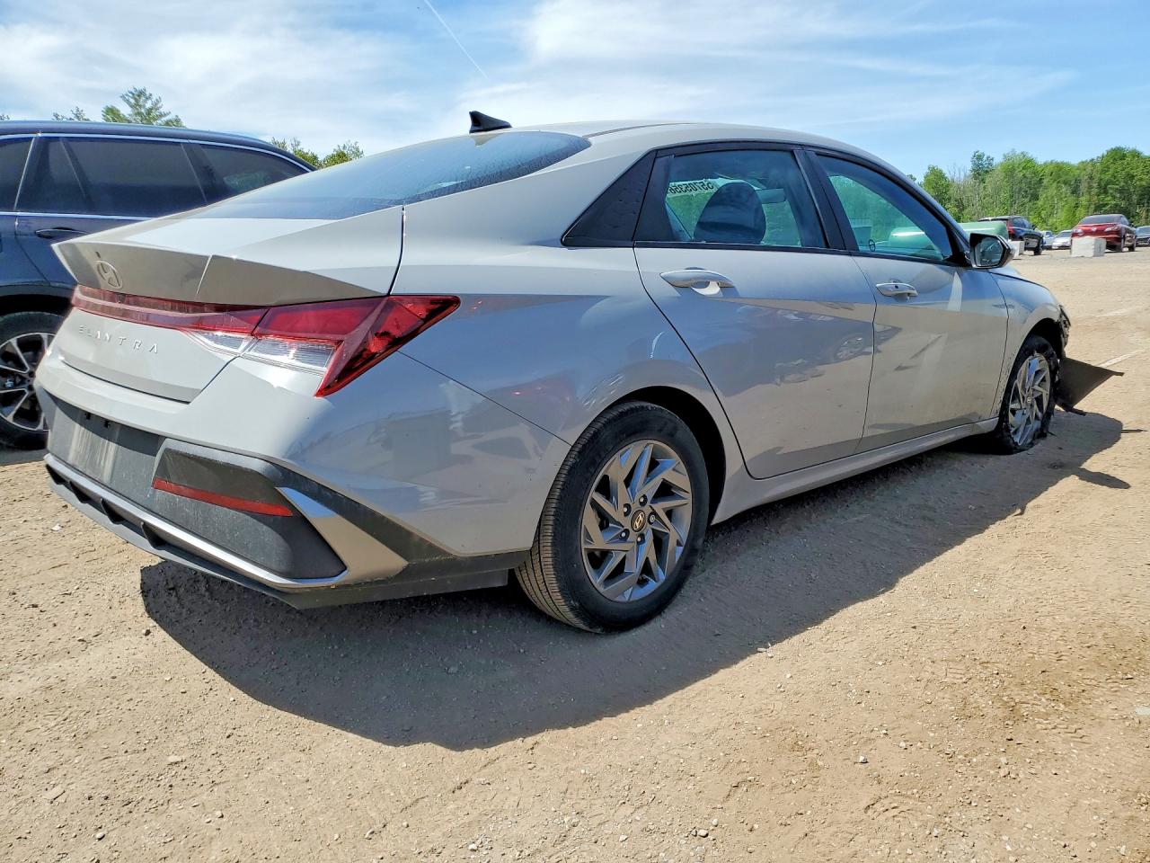 2024 HYUNDAI ELANTRA SEL — снимка 3