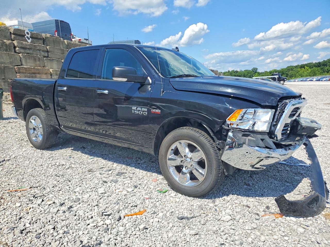 2016 RAM 1500 SLT — снимка 4