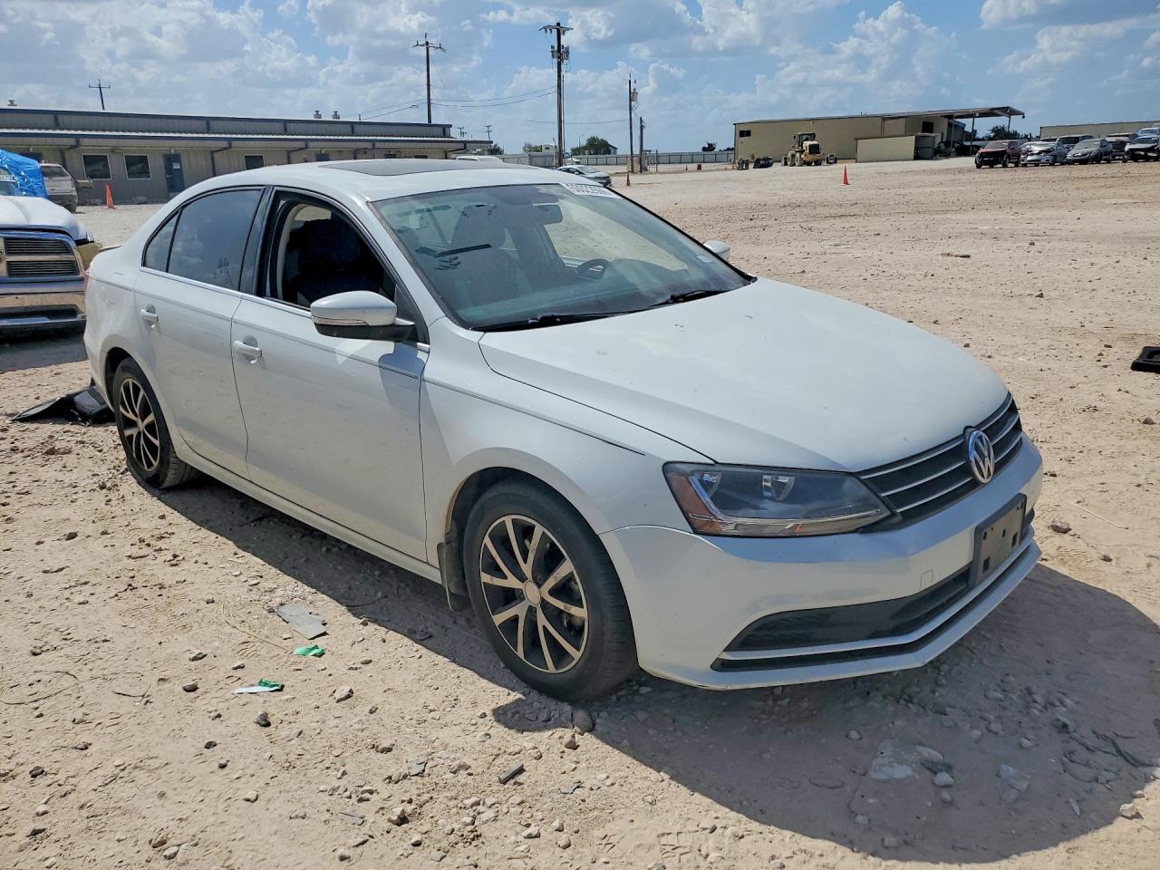 2017 VOLKSWAGEN JETTA SE — снимка 4