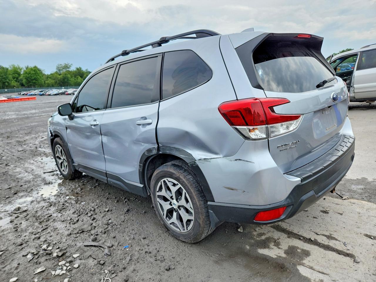 2021 SUBARU FORESTER PREMIUM — снимка 2