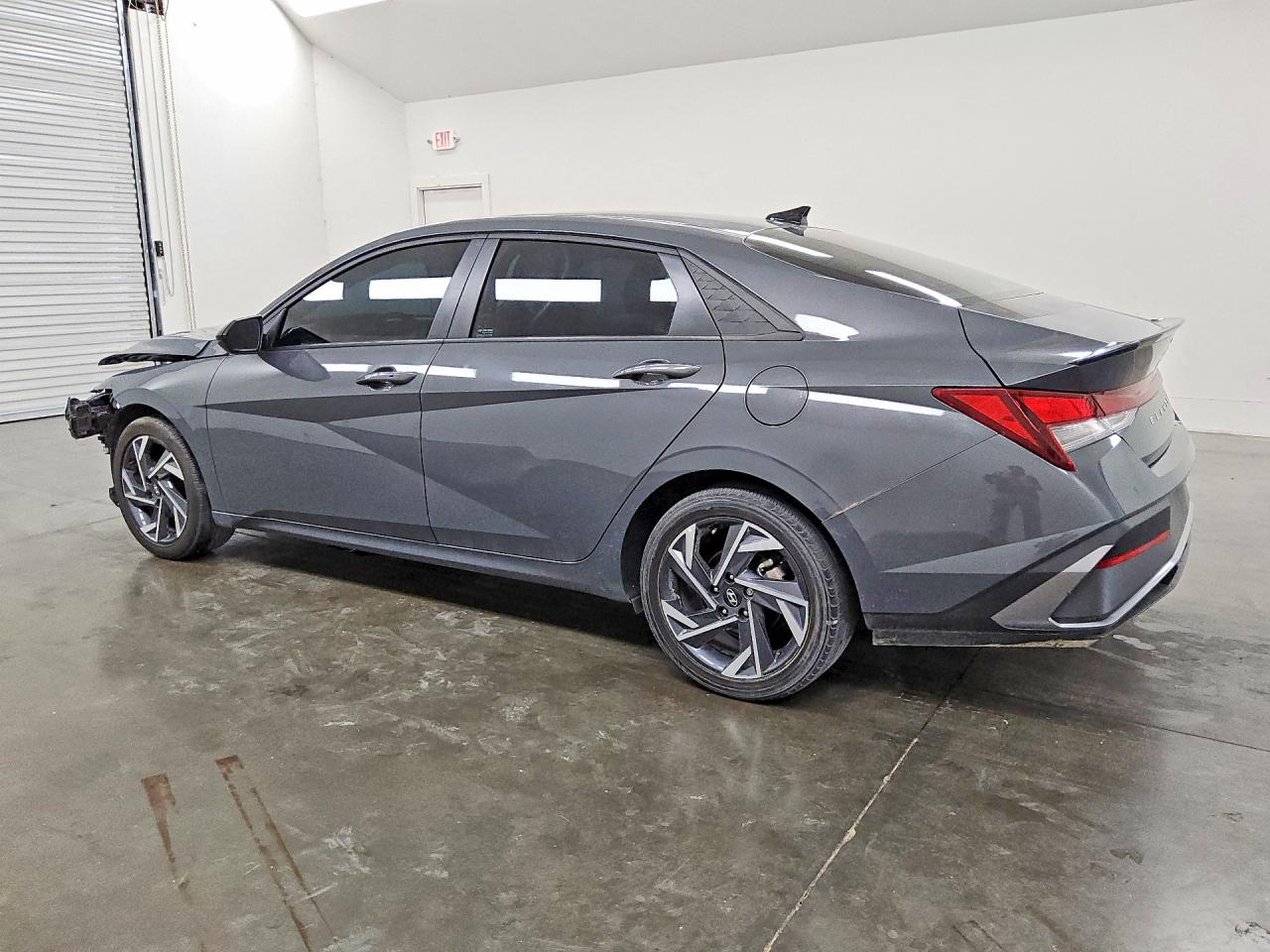 2025 HYUNDAI ELANTRA SEL SPORT — снимка 2