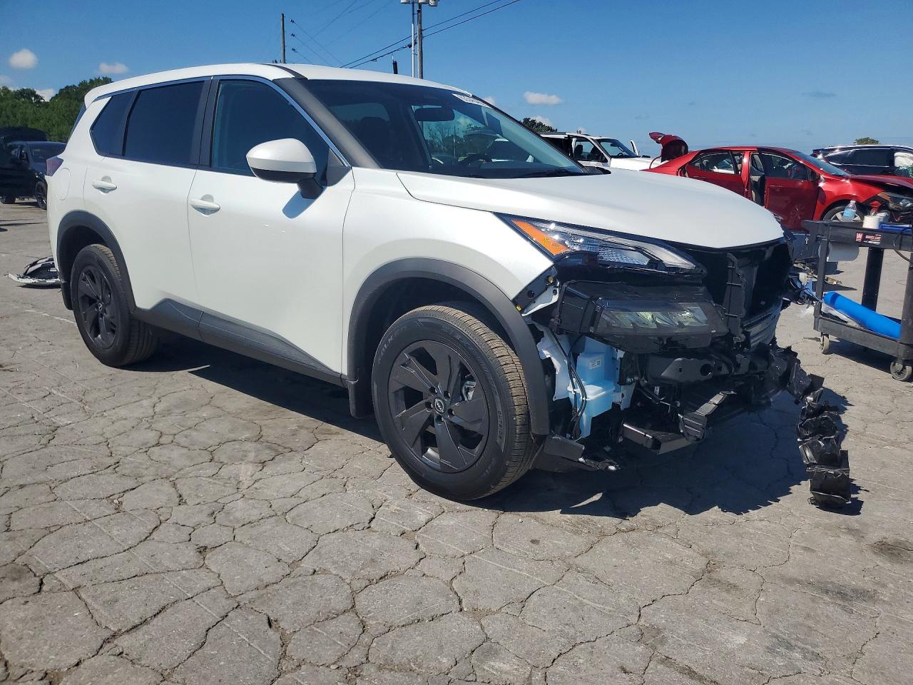 2026 NISSAN ROGUE SV — снимка 4