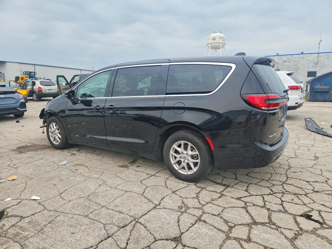 2024 CHRYSLER PACIFICA TOURING L — снимка 2