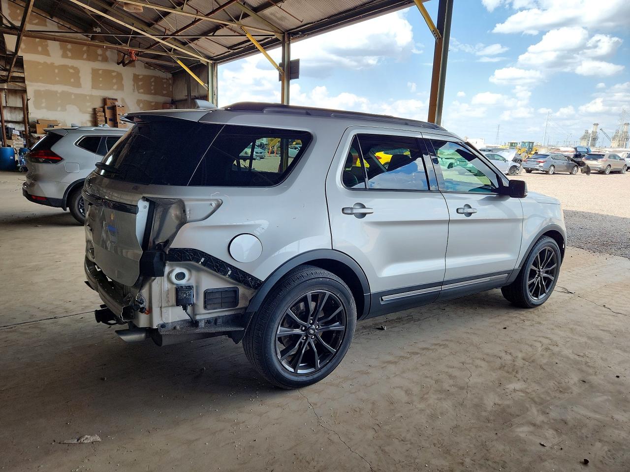 2017 FORD EXPLORER XLT — снимка 3