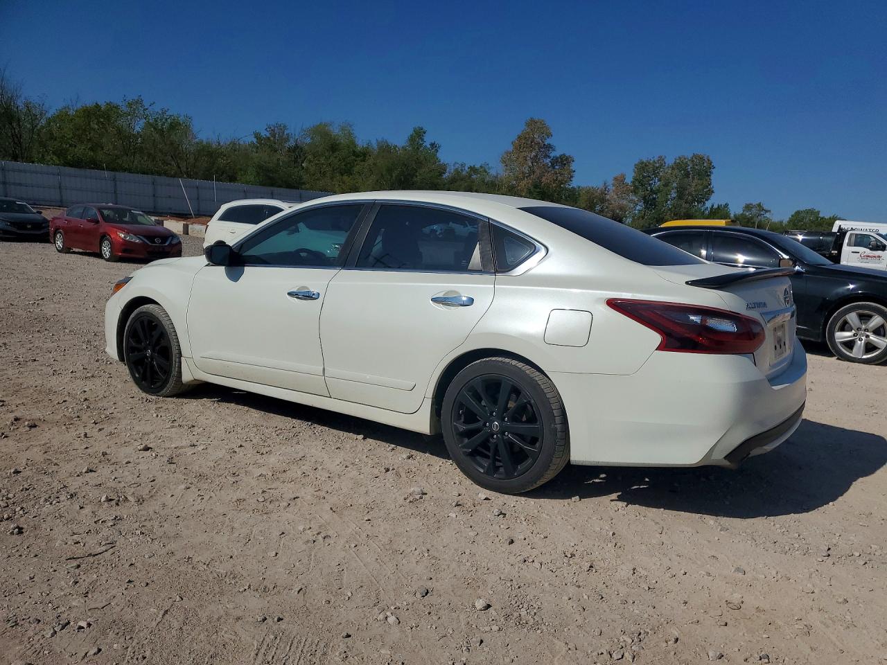 2017 NISSAN ALTIMA 2.5 SR — снимка 2