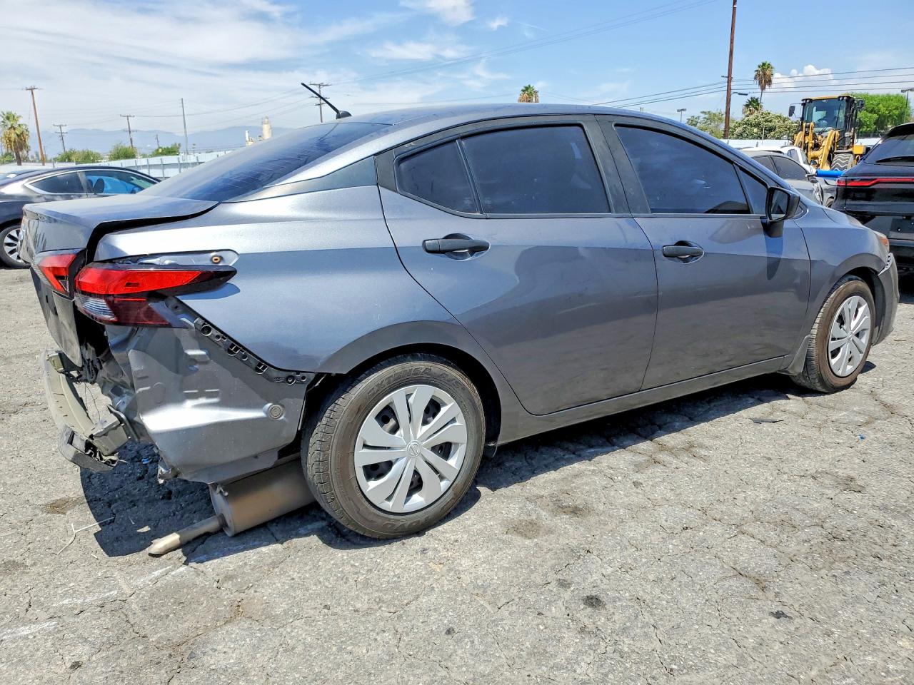 2020 NISSAN VERSA S — снимка 3