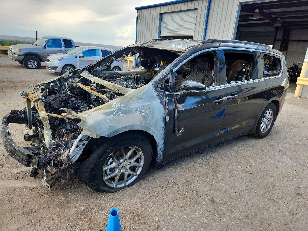 2022 CHRYSLER PACIFICA TOURING L