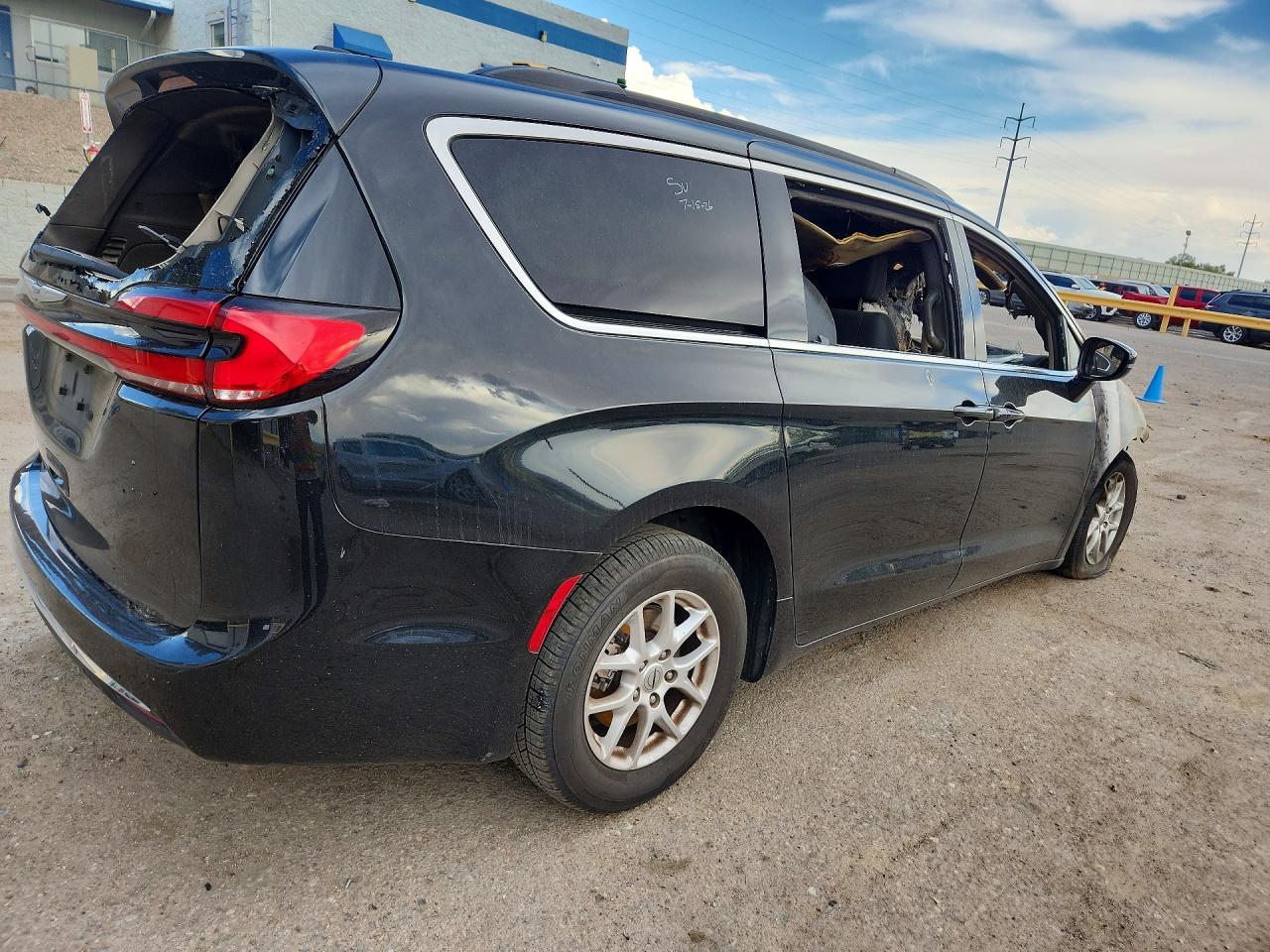 2022 CHRYSLER PACIFICA TOURING L — снимка 3