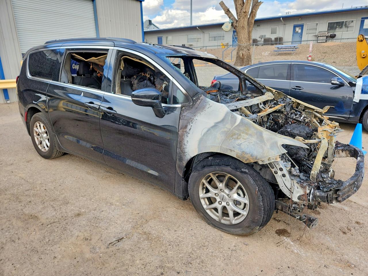 2022 CHRYSLER PACIFICA TOURING L — снимка 4