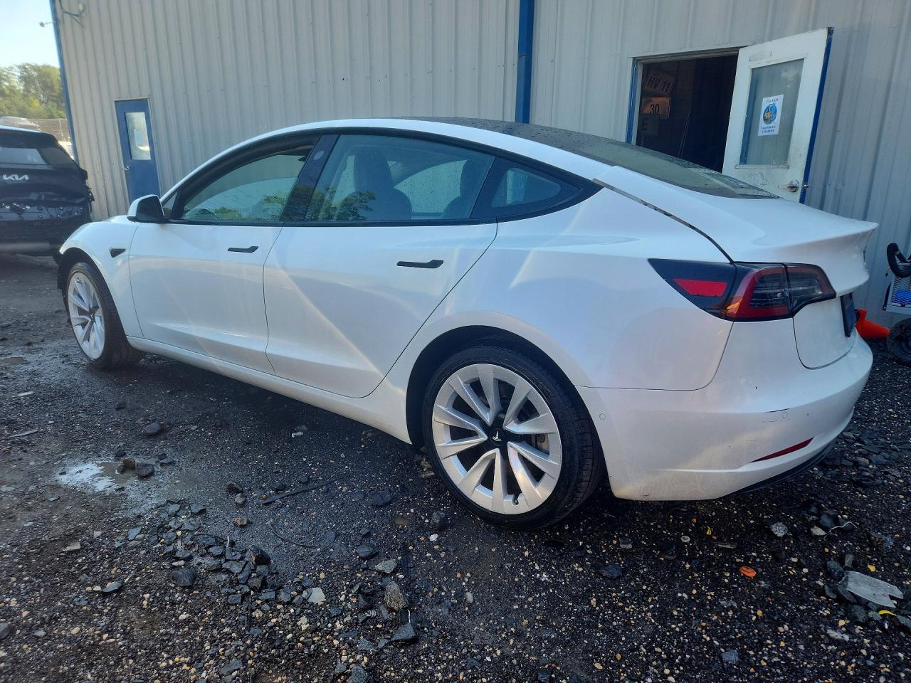 2022 TESLA MODEL 3 — снимка 2