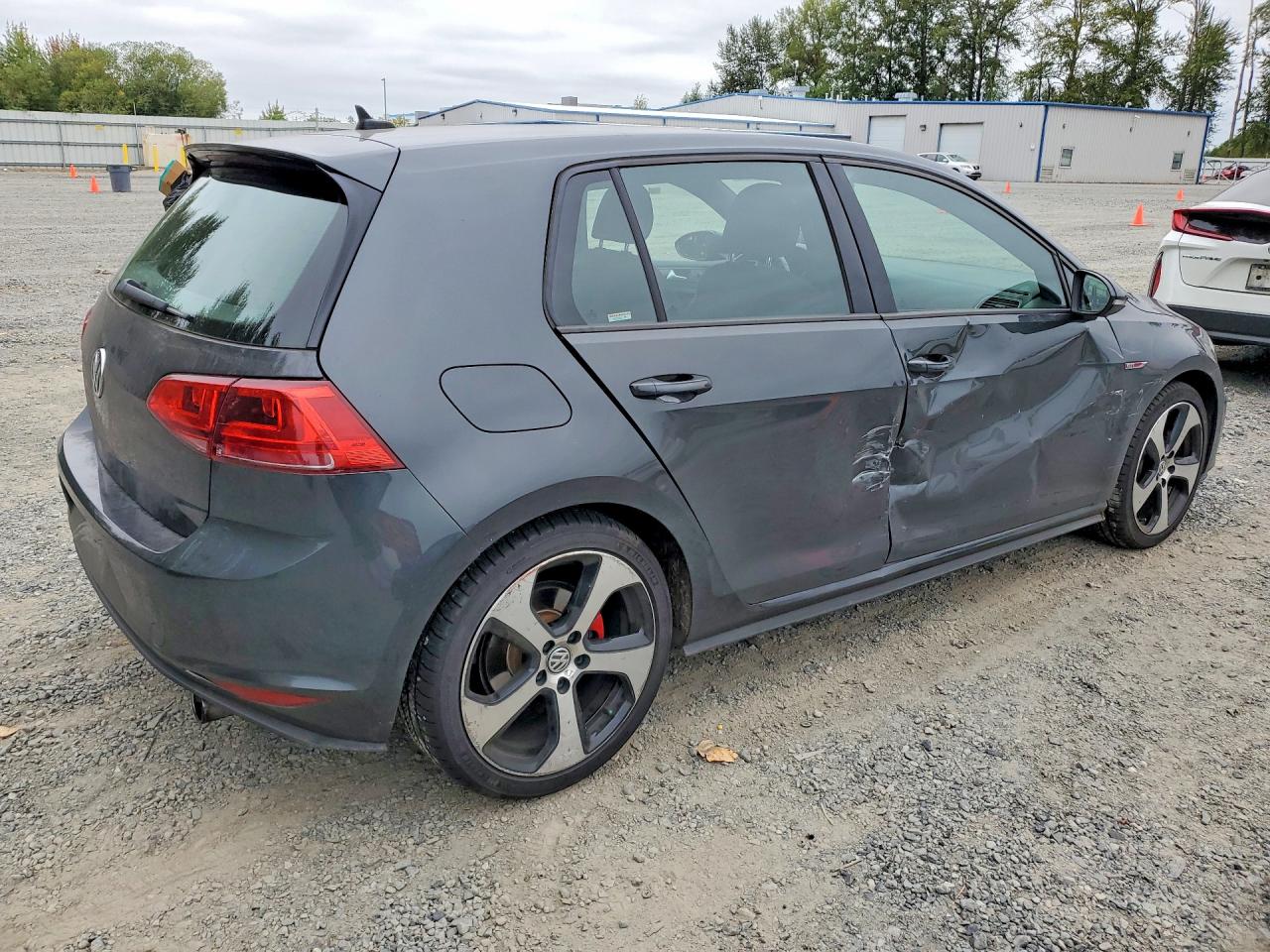 2017 VOLKSWAGEN GTI S — снимка 3