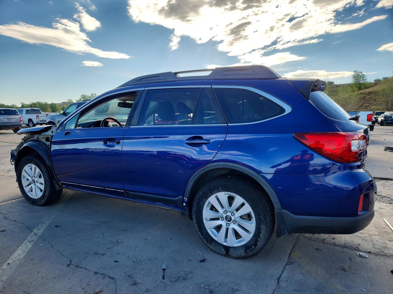 2015 SUBARU OUTBACK 2.5I LIMITED — снимка 2