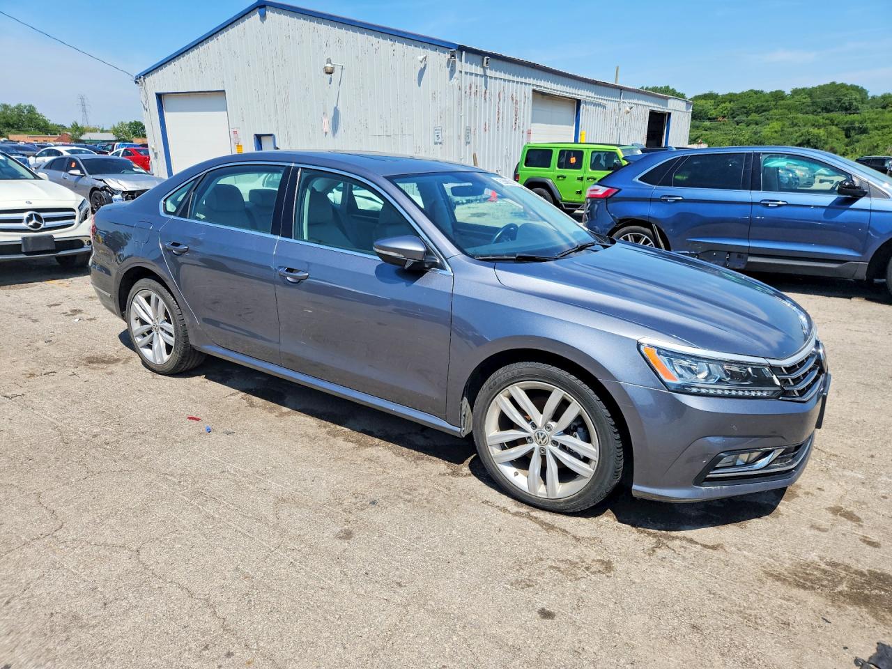 2018 VOLKSWAGEN PASSAT SE — снимка 4