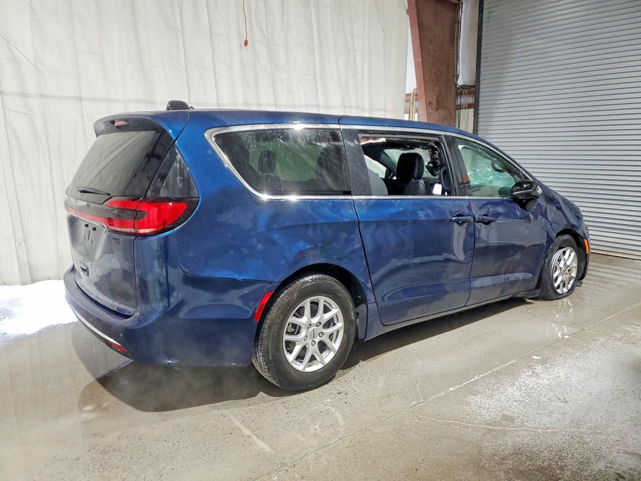 2025 CHRYSLER PACIFICA SELECT — снимка 3