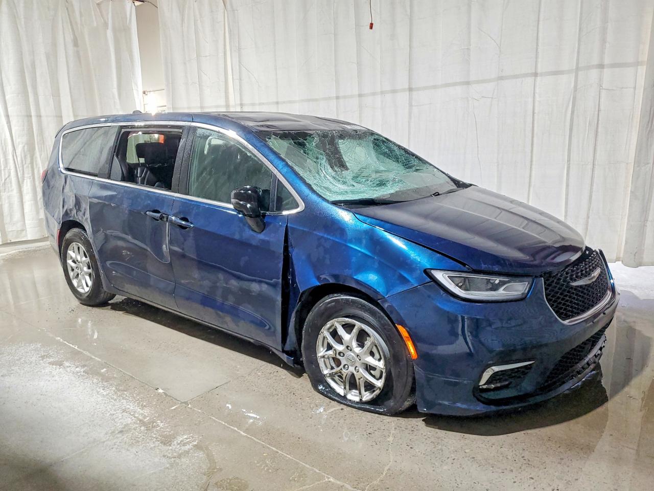 2025 CHRYSLER PACIFICA SELECT — снимка 4