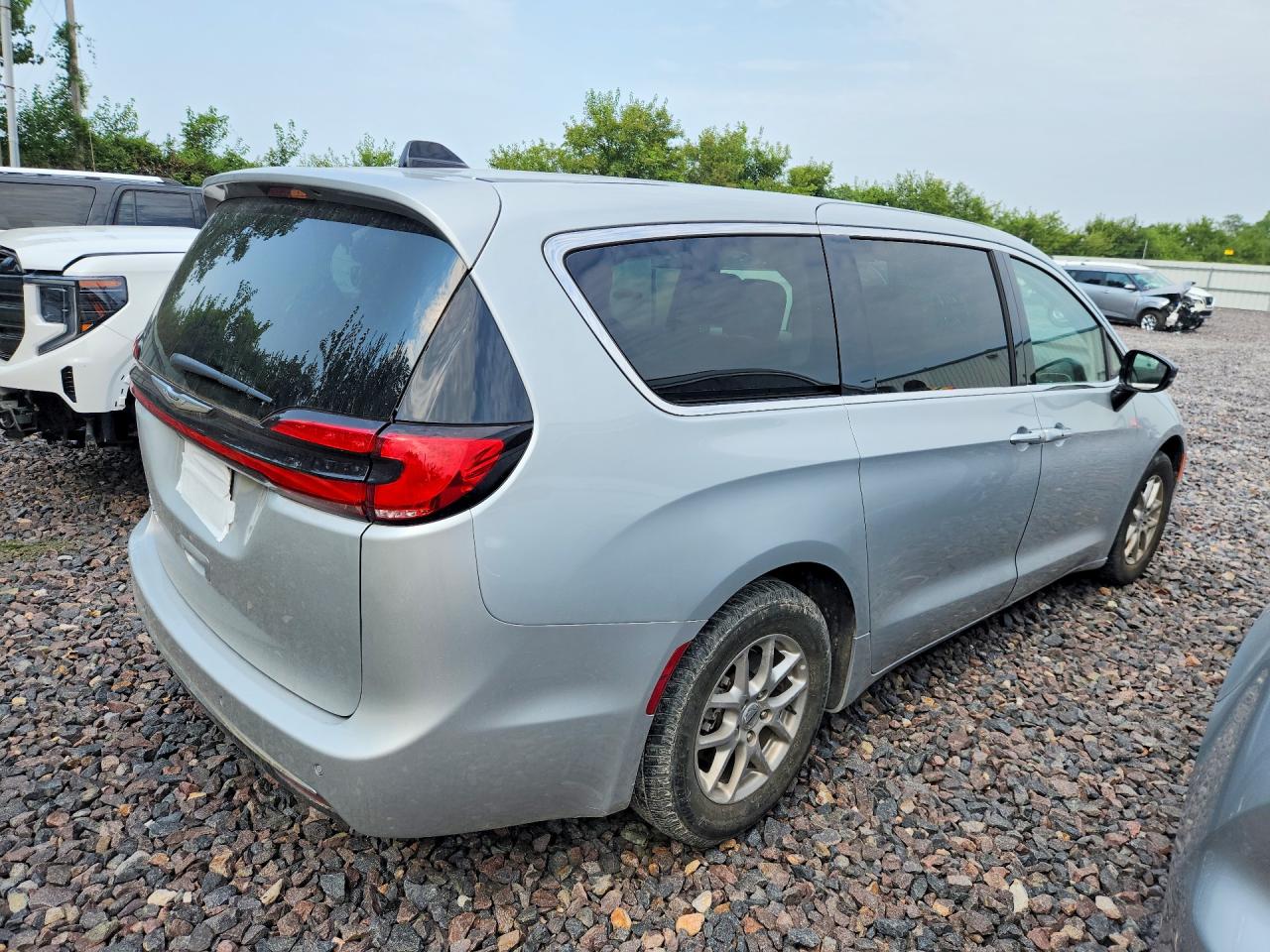 2024 CHRYSLER PACIFICA TOURING L — снимка 3