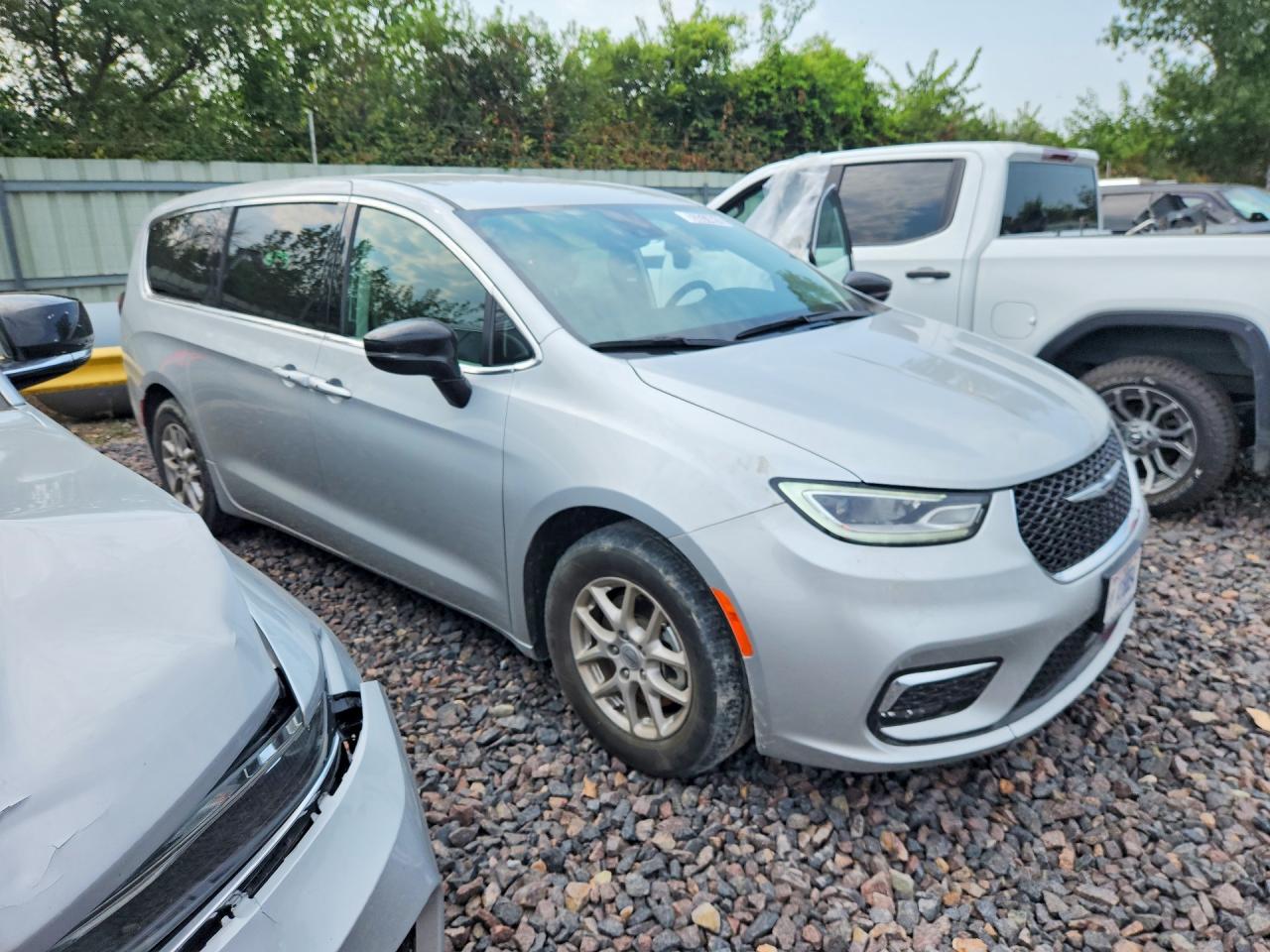 2024 CHRYSLER PACIFICA TOURING L — снимка 4