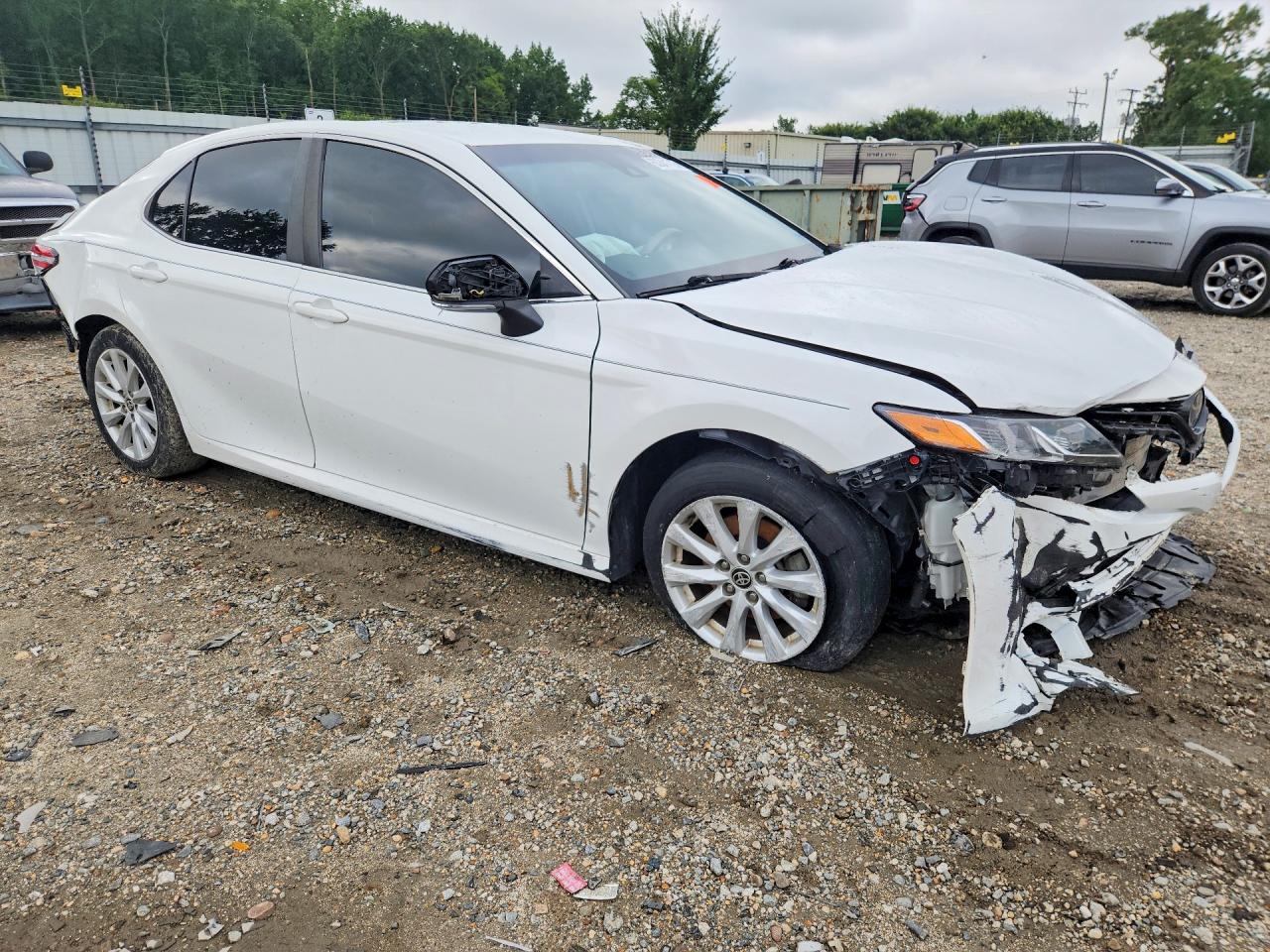 2020 TOYOTA CAMRY LE — снимка 4