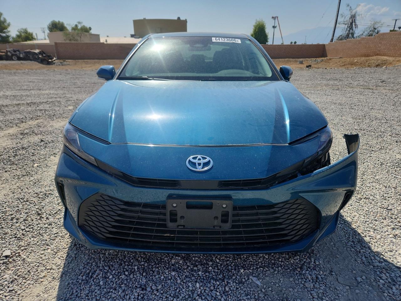 2026 TOYOTA CAMRY LE — снимка 5