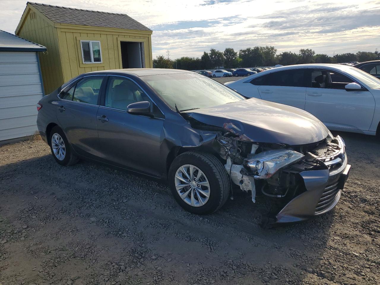 2016 TOYOTA CAMRY LE — снимка 4