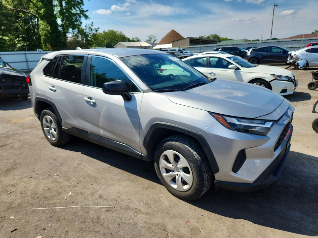 2023 TOYOTA RAV4 LE — снимка 4