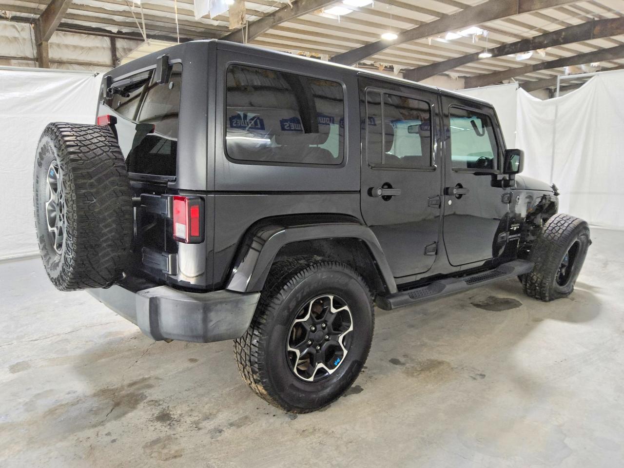 2016 JEEP WRANGLER UNLIMITED SAHARA — снимка 3