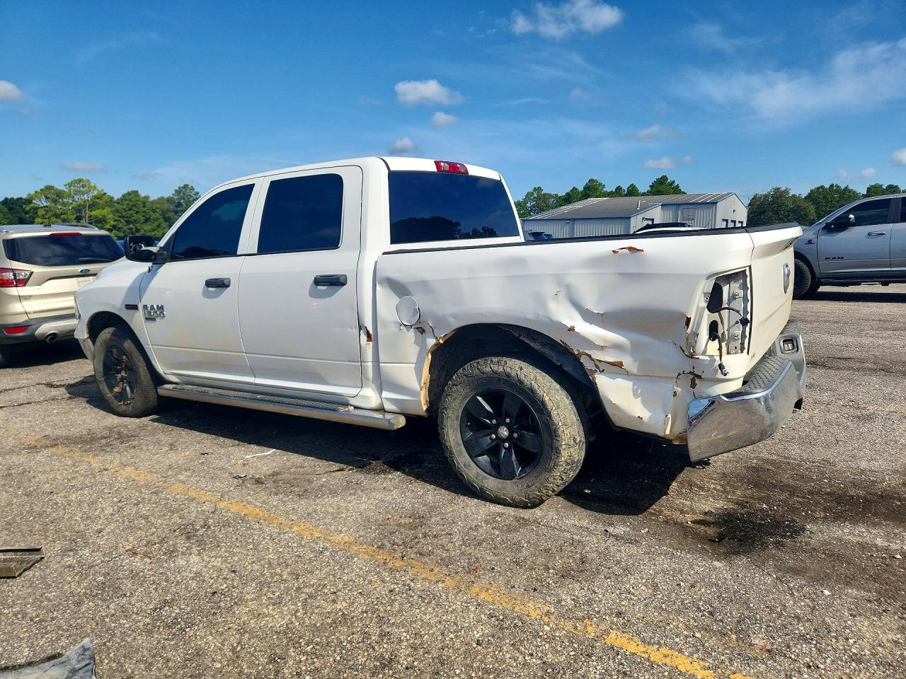 2019 RAM 1500 CLASSIC TRADESMAN — снимка 2