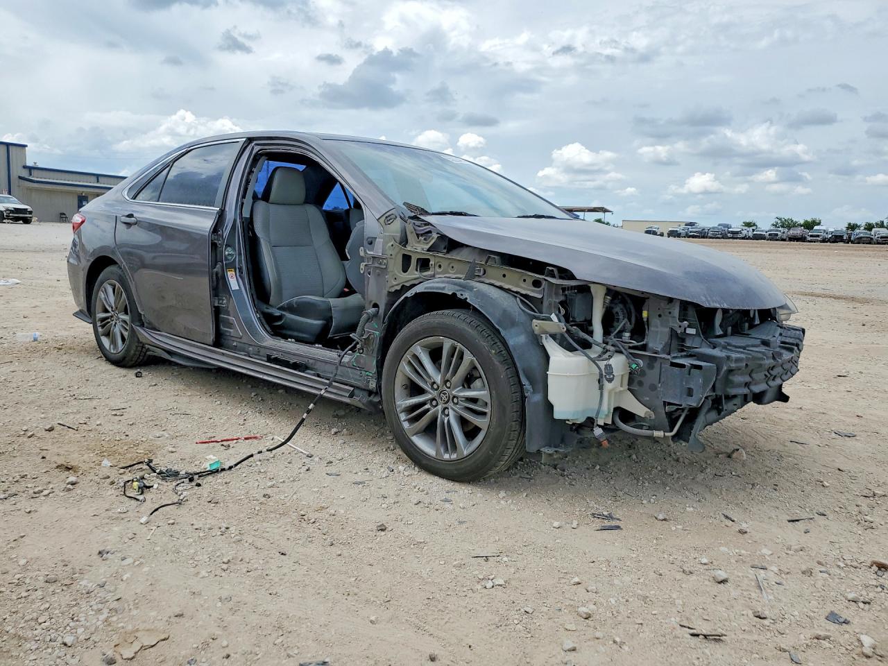 2015 TOYOTA CAMRY SE — снимка 4